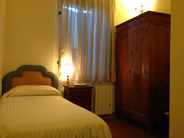 غرفة مفردة، Palazzo di Valli 2/8
