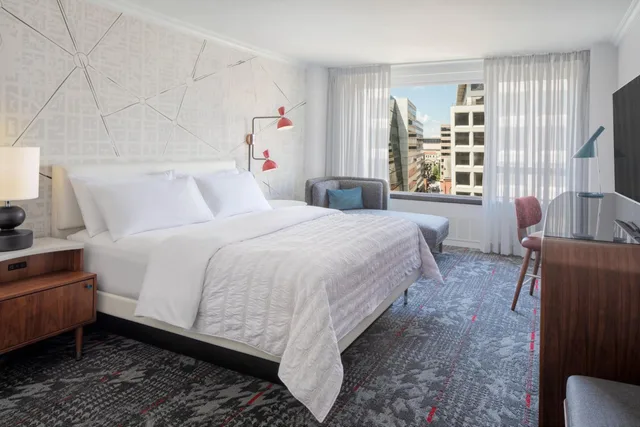 Executive, King Bed, Le Meridien Washington, D.C., The Madison 7/10