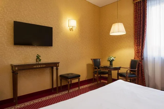 غرفة مفردة، Hotel Maxim 3/8