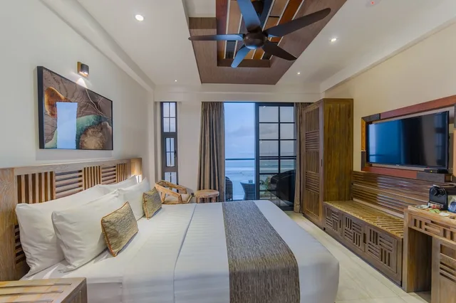 غرفة بسرير مزدوج بإطلالة على البحر بشرفة، Hotel Ocean Grand At Hulhumale 3/8
