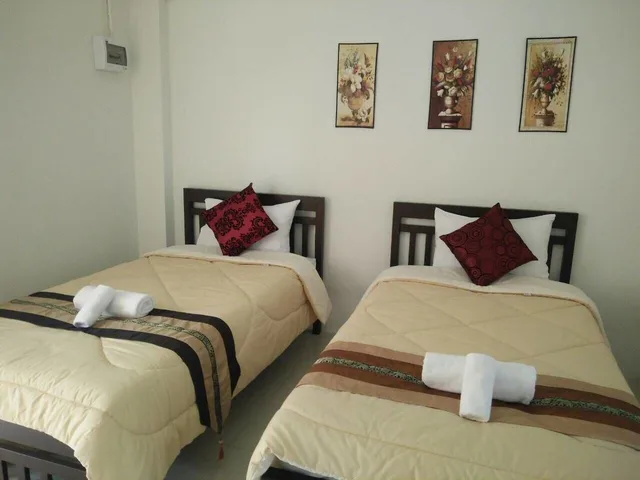 غرفة قياسية بسريرين منفصلين، Rueangrat Hotel 1/9