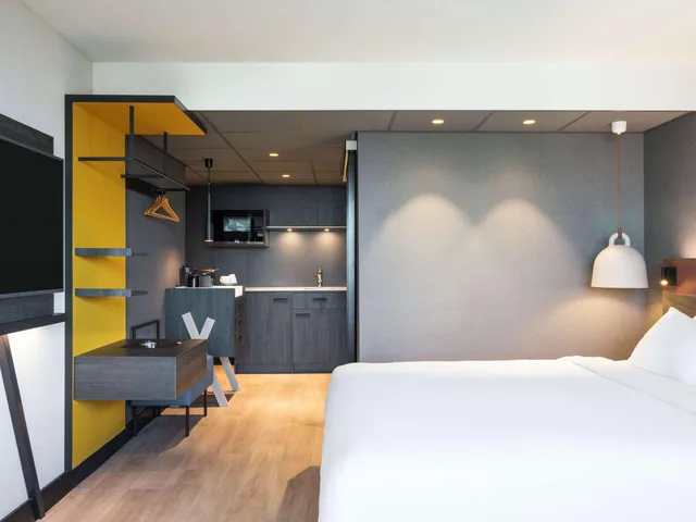Double Privilege with Double Sofabed، Mercure Amsterdam City Hotel 4/5