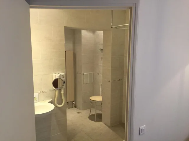 غرفة قياسية بسرير مزدوج، Hotel Le Clos D Alesia 6/8