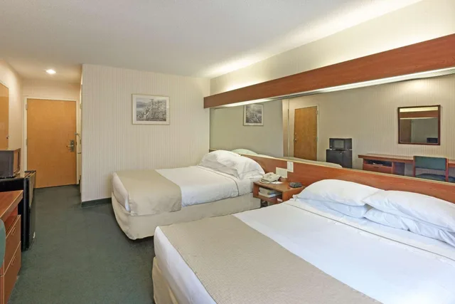 غرفة بسريرين كوين لذوي الإعاقة، Microtel Inn by Wyndham Matthews/Charlotte 2/9