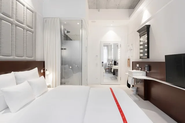 Ruby Lilou Hotel Marseille by IHG، Marseille 03 8/42