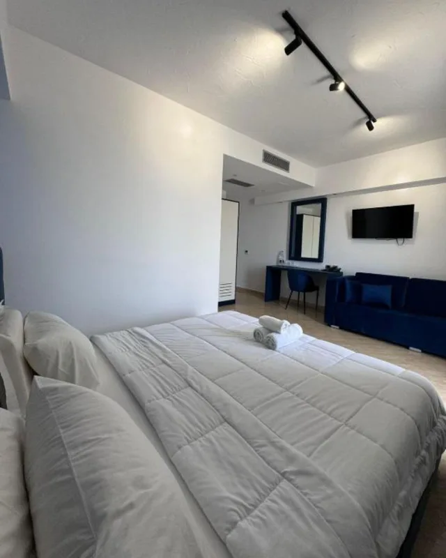 Superior, Double Bed, Sea View, Balcony, Blue Sky Hotel 6/10