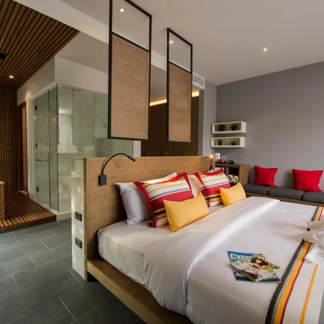 Grand, Deluxe, King Bed, The Gallery Hotel Naiharn 4/10