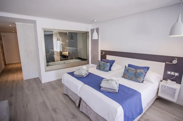 جناح بشرفة في طابق مرتفع، Servatur Casablanca Suites & Spa - Adults Only 2/6