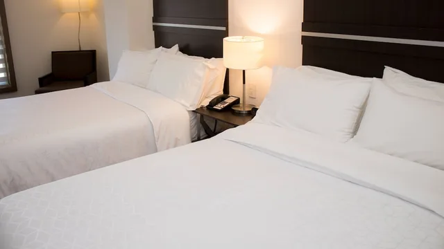 غرفة قياسية بسريرين كوين، Holiday Inn Express Guaymas 5/10