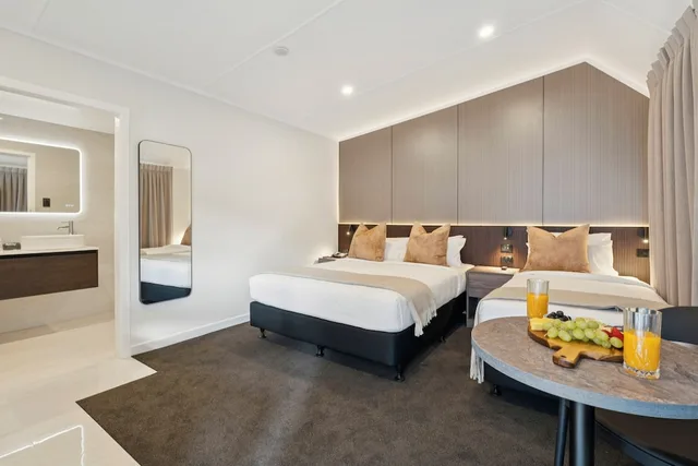 غرفة فاخرة بسرير كوين وسرير فردي، Sai Motels - Greenlane Auckland 1/2