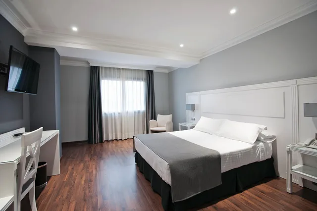 غرفة قياسية بسرير مزدوج، Villa de Alcobendas 4/7