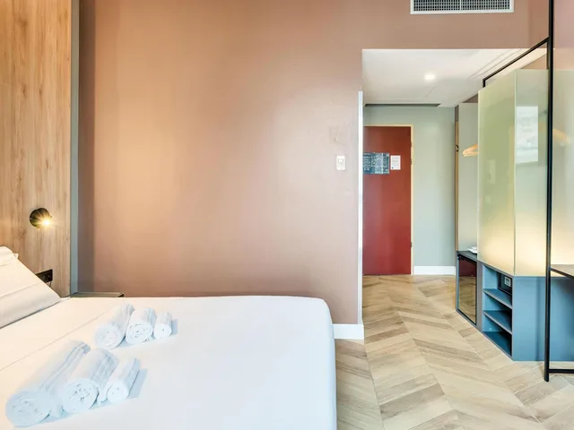 غرفة سوبيريور بسرير كينج، B&B Hotel Milano Aosta 1/10