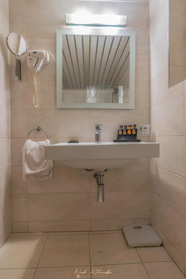 غرفة ثلاثية بإطلالة على البحر، Avra Hotel 4/4