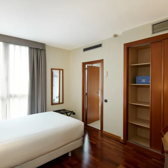 غرفة بسرير مزدوج، Sercotel Cornella Barcelona (ex. Nh Cornella) 8/10