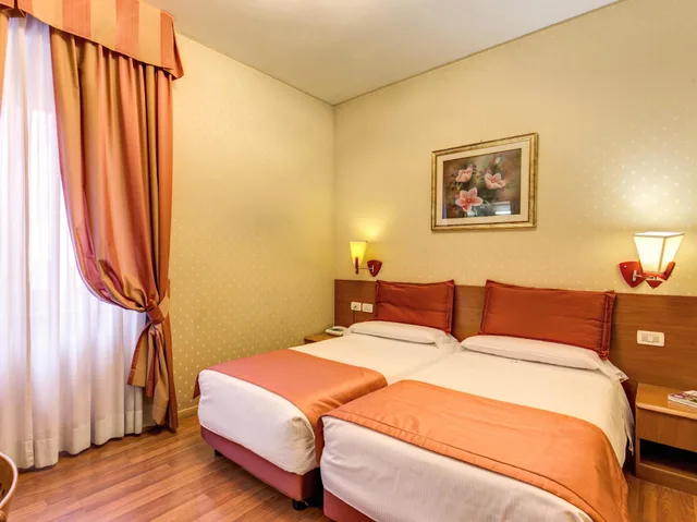غرفة سوبيريور مفردة، Flower Garden Hotel 1/8