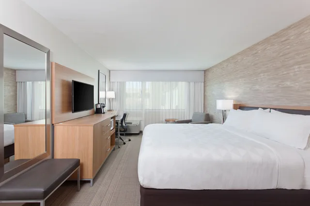 غرفة قياسية بسرير كوين لذوي الإعاقة، Holiday Inn Palmdale-Lancaster 1/5