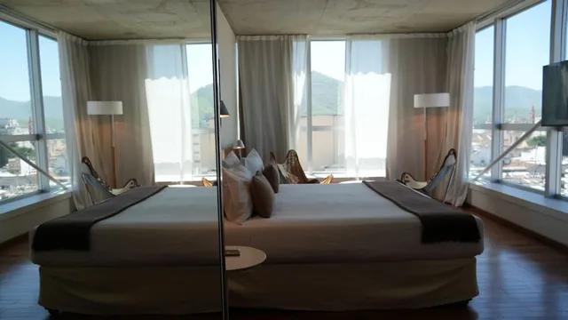 جناح ركني بسرير كوين، Design Suites Salta 6/8