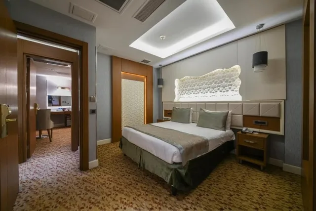 Connecting, Club, Basement, Queen and Twin Beds, Grand Star Hotel Bosphorus 2/3