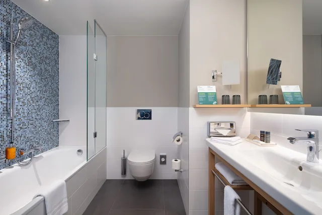 غرفة بريميوم بسرير كينج بإطلالة على النهر، Holiday Inn Gdansk - City Centre 10/10
