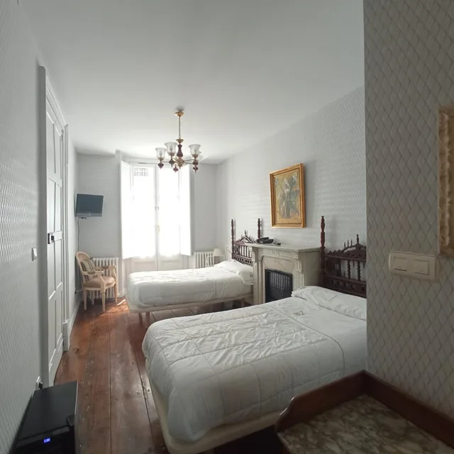 غرفة بسريرين منفصلين، Hotel Ormazabal 1/8