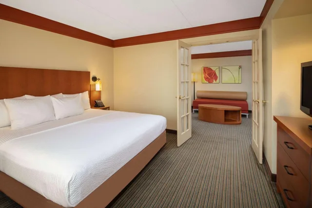 جناح بسرير كينج بغرفة نوم واحدة، La Quinta Inn & Suites by Wyndham Atlanta Ballpark/Galleria 2/7
