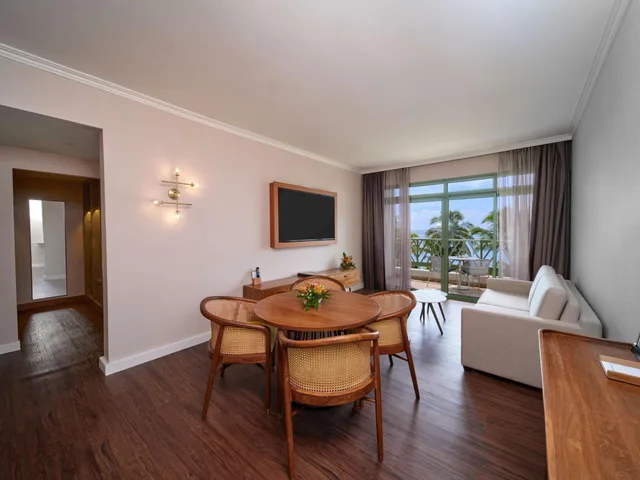 Residence, Suite, King Bed, Sofa, Kitchenette، Hilton Hotel Tahiti 4/8