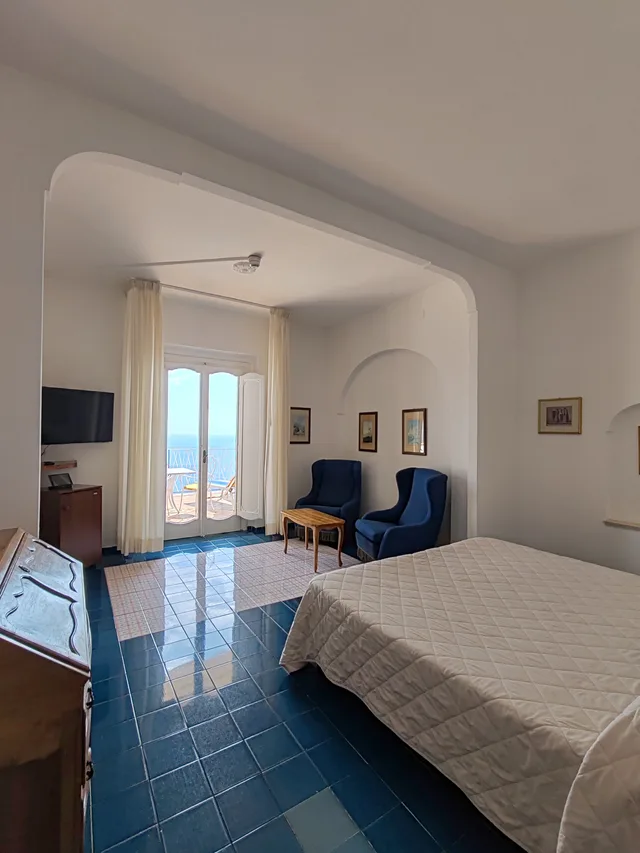 غرفة قياسية بسرير مزدوج أو سريرين منفصلين، Grand Hotel Excelsior 1/2