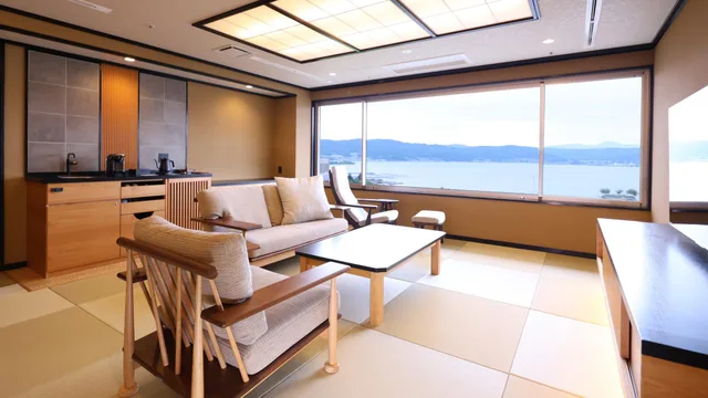 Semi Room, Lake View, Night View, Top Floor, Hamanoyu 1/1