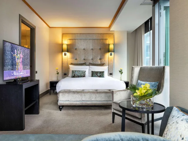غرفة فاخرة بسرير كينج، Sofitel Auckland Viaduct Harbour 4/8
