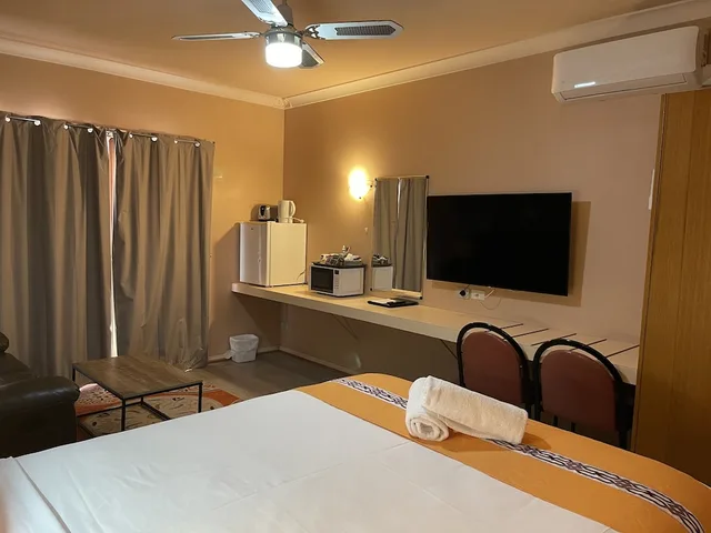 Spa, Queen Bed، Philadelphia Motor Inn 4/8