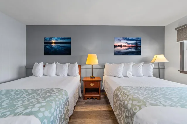 غرفة بسريرين مزدوجين، Glass House Inn 8/10