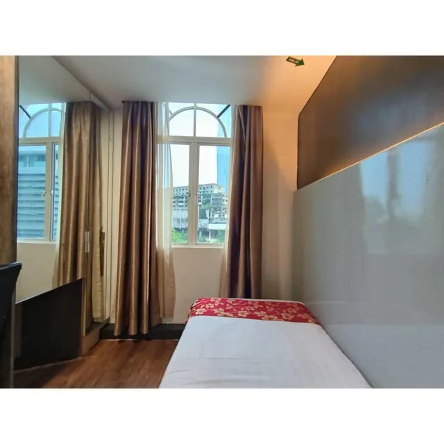 Single Room with Window, Sakura Elite Hotel Kuala Lumpur 2/4