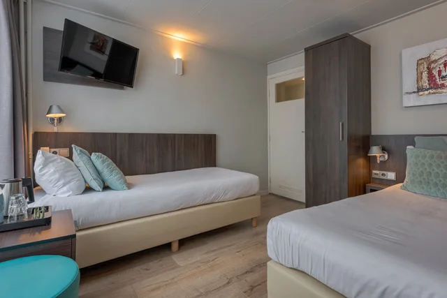 غرفة بسريرين منفصلين، Hotel Damsquare 12/16