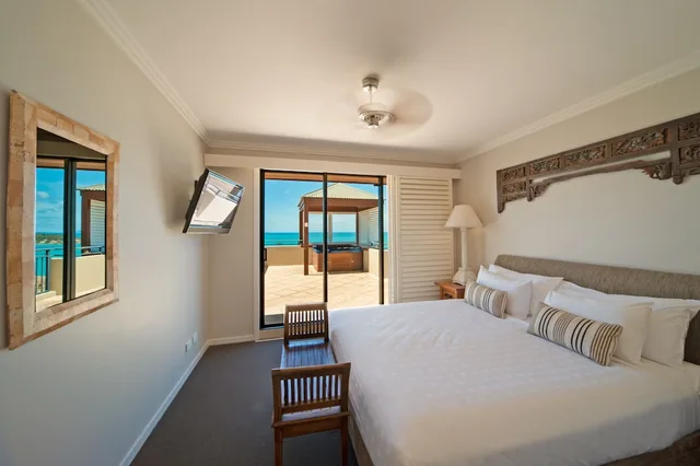 2 Bedrooms, Superior, Penthouse, 2 King Beds, Ocean View, Pinnacles Resort Amp Spa 1/2