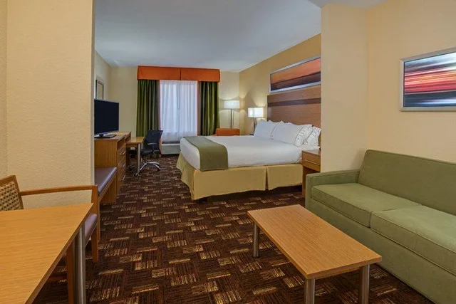 غرفة بسرير كينج، Holiday Inn Express Hotel and Suites Fort Lauderdale Airport South 3/4