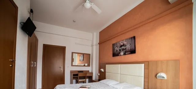 غرفة سوبيريور بسرير كوين، Hotel Figaro 3/5