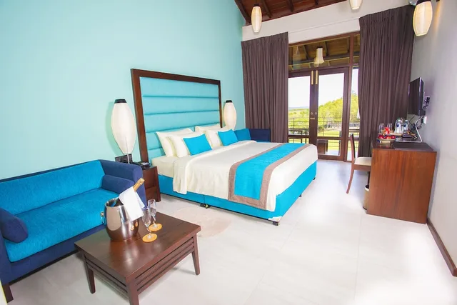 Deluxe, Double Bed, Amora Lagoon 3/10