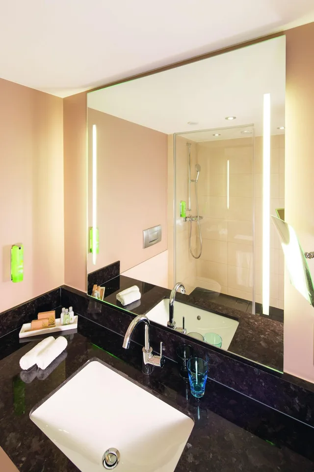 Sky, Suite، Movenpick Hotel Geneva 1/1