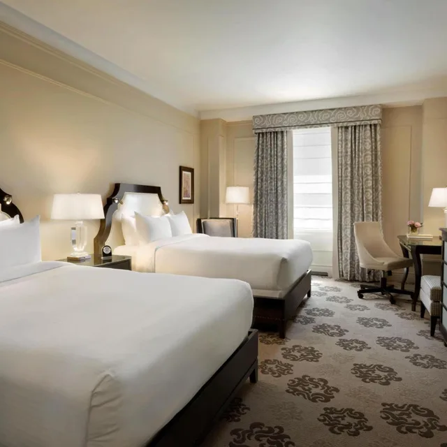 Fairmont, King Bed, 2 Queen Beds, Fairmont Hotel Vancouver 1/5