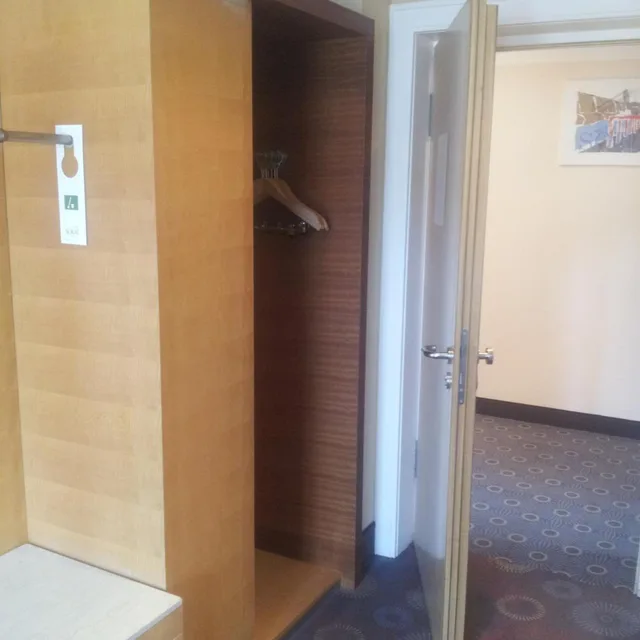 غرفة كومفورت بسرير كينج بإطلالة على النهر، Sorat Insel-Hotel Regensburg 8/9