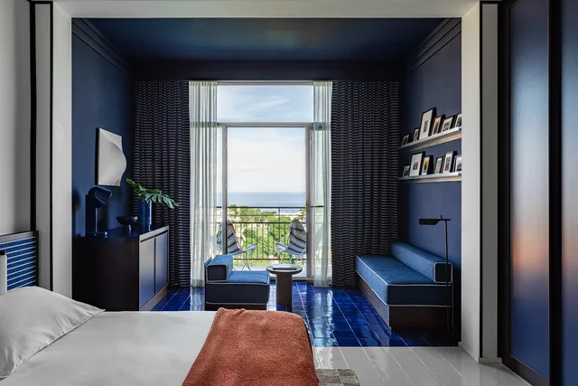 جناح جونيور بإطلالة على البحر بشرفة، Grand Hotel Flora Sorrento 3/6