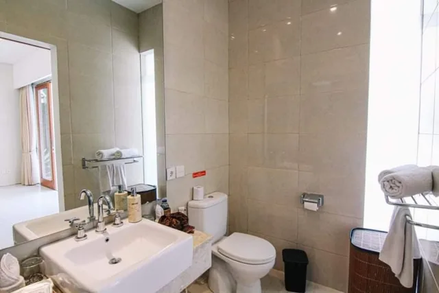 3 Bedrooms, 3 King Beds, Two Story, Private Pool، Nagisa Bali Easy Living Canggu 8/9