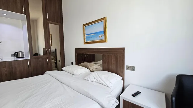 غرفة قياسية، Dorana Residence 1/1