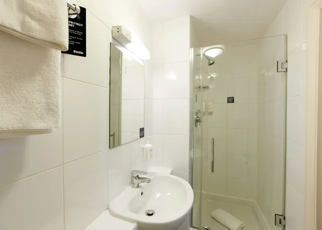 غرفة قياسية بسريرين منفصلين، Thistle London Bloomsbury Park 9/9
