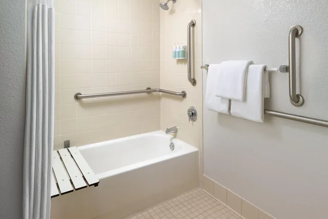 غرفة بسريرين مزدوجين، Courtyard by Marriott Orlando International Drive/Convention Center 7/8