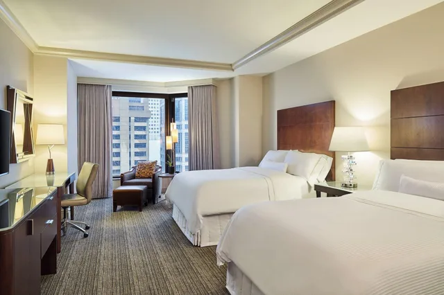 غرفة بسريرين مزدوجين، Westin Chicago River North 2/8