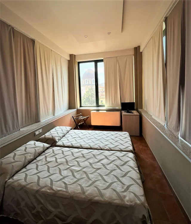 غرفة رباعية، Hotel Alinari 2/8
