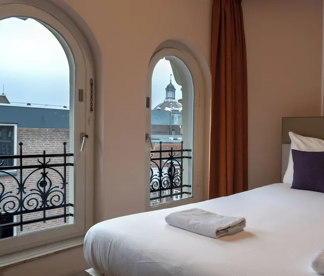 غرفة بسرير مزدوج بحمام مشترك، Hotel Jimmy 3/6