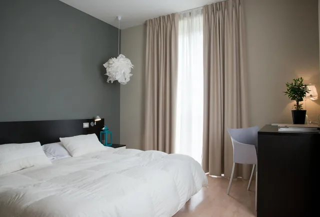 غرفة ثلاثية، BergHotel 1/6