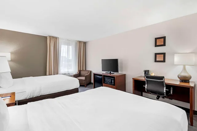 غرفة بسريرين كوين، Comfort Inn Splash Harbor 1/2